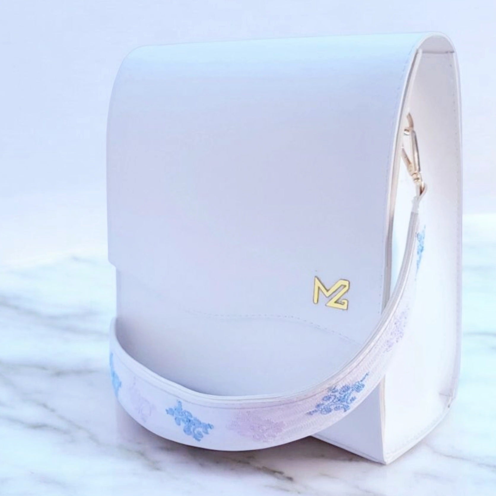 Elegant White Handbag