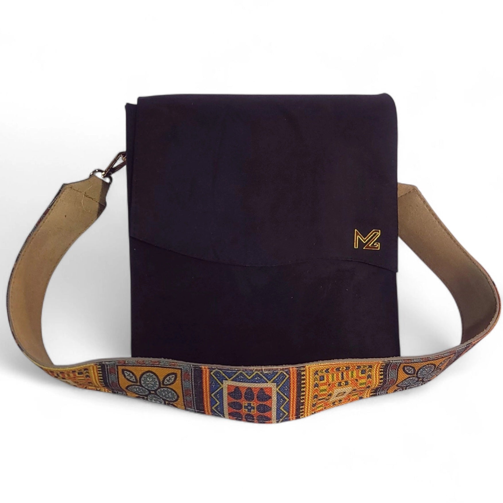 Black embroidered handbag - Maimoon Gallery