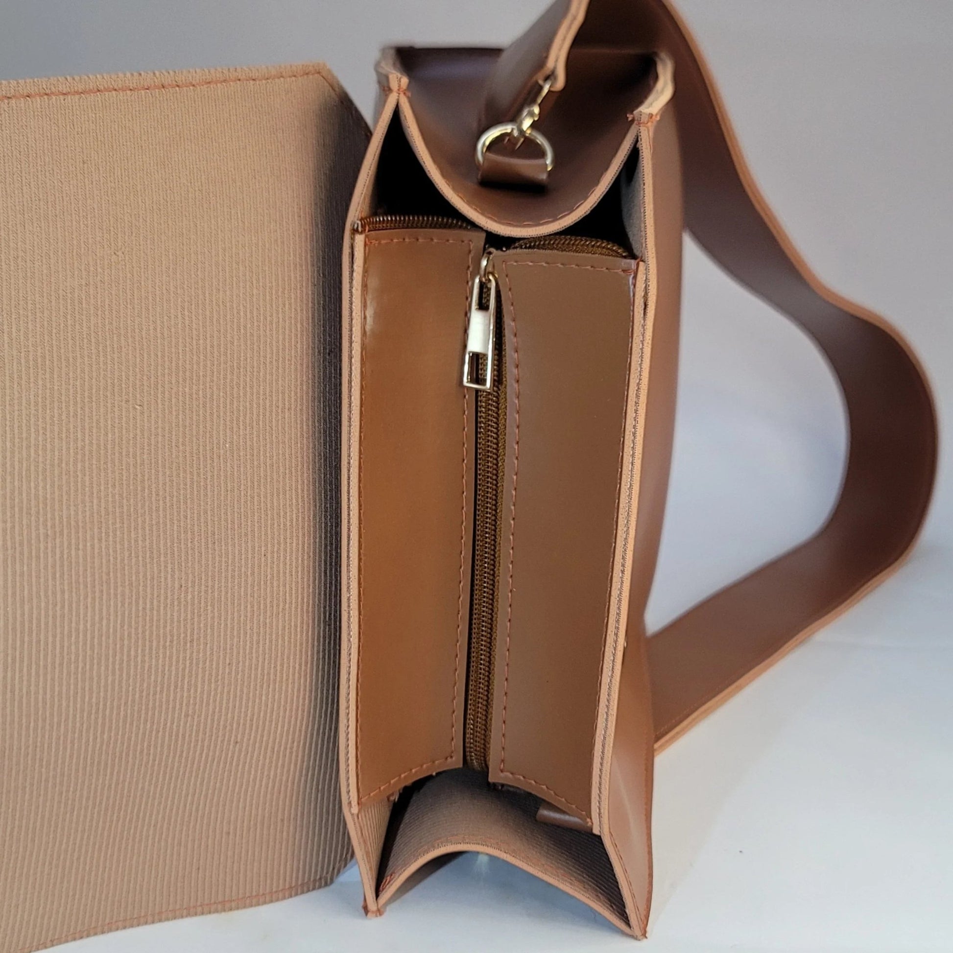 Brown Ladies Handbag - Maimoon Gallery